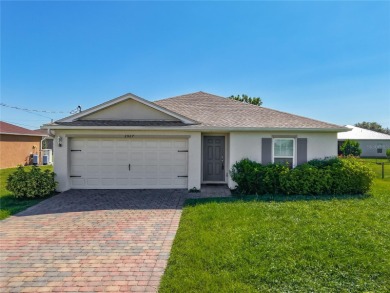 Cape Coral Lakes Area Home For Sale in Cape Coral Florida