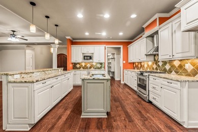 Welcome to this one-of-a-kind Sherwood home offering five - photo 16