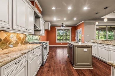 Welcome to this one-of-a-kind Sherwood home offering five - photo 18
