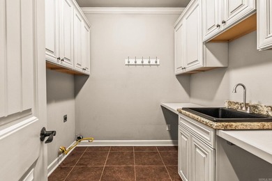 Welcome to this one-of-a-kind Sherwood home offering five - photo 19