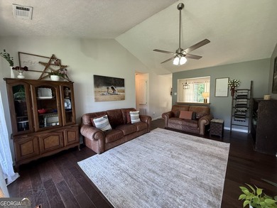 Hampton Green, where comfort, privacy, and easy one-level living - photo 8