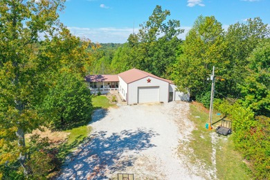 (private lake, pond, creek) Home For Sale in Sand Gap Kentucky