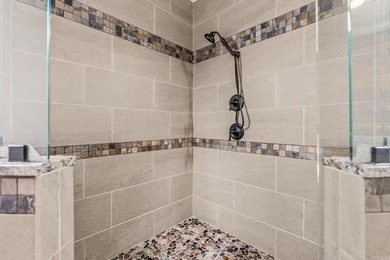 Welcome to this one-of-a-kind Sherwood home offering five - photo 33