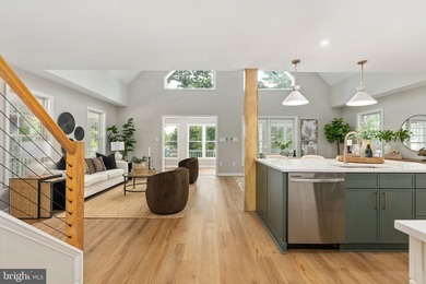 Welcome to this beautifully renovated waterfront retreat on the - photo 33