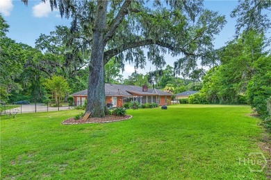 Picture yourself relaxing on your screened porch or patio - photo 36