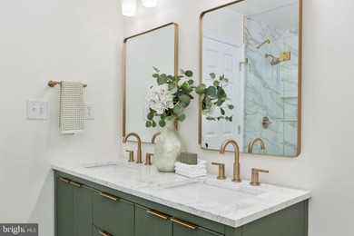 Welcome to this beautifully renovated waterfront retreat on the - photo 40
