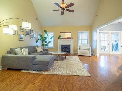 Welcome to this beautiful 4 bedroom brick home with overlooking - photo 3