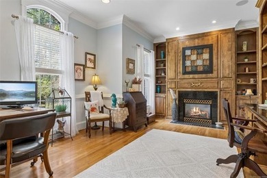 Experience luxury waterfront living in this stunning oasis - photo 4