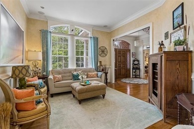 Experience luxury waterfront living in this stunning oasis - photo 5