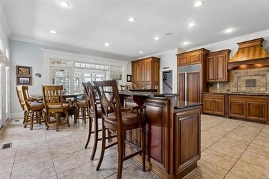 Experience luxury waterfront living in this stunning oasis - photo 9