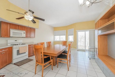 Welcome to 105 Tompkins Circle, a beautifully maintained - photo 2