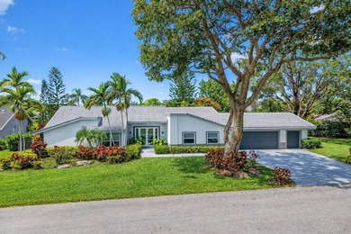 (private lake, pond, coastal) Home For Sale in Delray Beach Florida