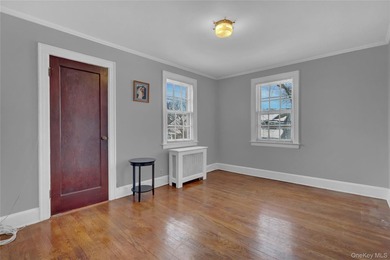 Welcome to 15 Donald Place, East Rockaway; a beautiful 3-bedroom - photo 17