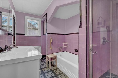 Welcome to 15 Donald Place, East Rockaway; a beautiful 3-bedroom - photo 19