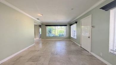 Great opportunity to own a 2-bedroom, 2-bath home in a highly - photo 4