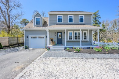 Located in a friendly, peaceful, well-established neighborhood - photo 4
