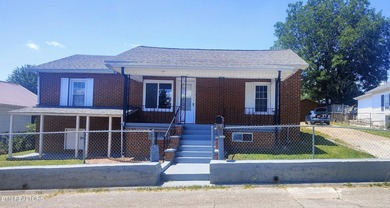 Watts Bar Lake Home For Sale in Loudon Tennessee