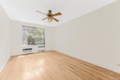 An exceptional opportunity to own a spacious two-bedroom - photo 12
