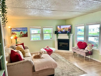 Welcome home to your very own 2 bedroom, 1 bath waterfront - photo 14