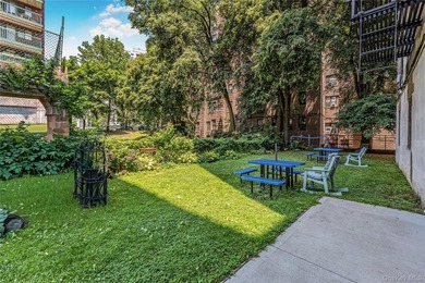 An exceptional opportunity to own a spacious two-bedroom - photo 17