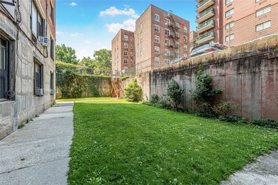 An exceptional opportunity to own a spacious two-bedroom - photo 18