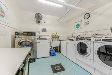 An exceptional opportunity to own a spacious two-bedroom - photo 19