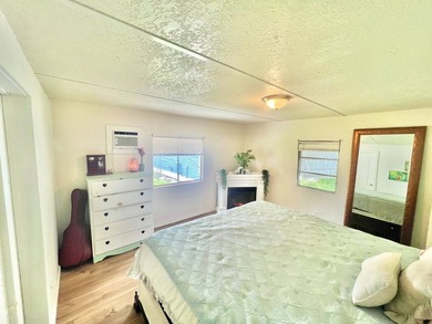 Welcome home to your very own 2 bedroom, 1 bath waterfront - photo 22