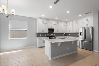Virtually Staged. Enjoy single-level living in lakefront Hull - photo 3