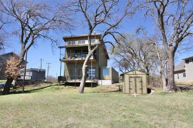 UNIQUE, one of a kind, fully furnished, MOSS LAKE property, a - photo 2