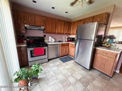Spacious 2 bedroom 2 bath condo in the Oaks at Latourette This - photo 6