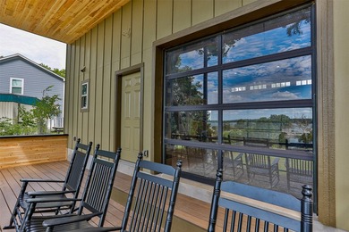 UNIQUE, one of a kind, fully furnished, MOSS LAKE property, a - photo 9