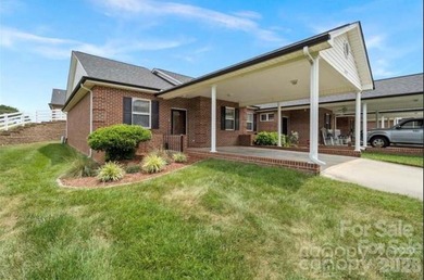 (private lake, pond, coastal) Townhome/Townhouse For Sale in Denver North Carolina