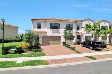 (private lake, pond, coastal) Townhome/Townhouse For Sale in Boca Raton Florida