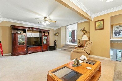 An exceptional Lake Hamilton estate, this rare offering brings - photo 6