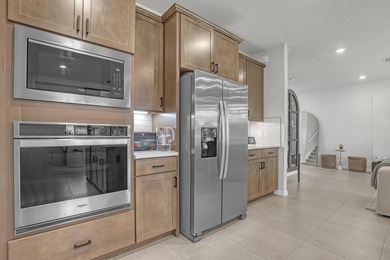 Stunning 2023-built 5-bedroom retreat in the gated community of - photo 17