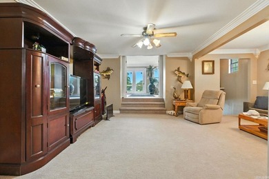 An exceptional Lake Hamilton estate, this rare offering brings - photo 8
