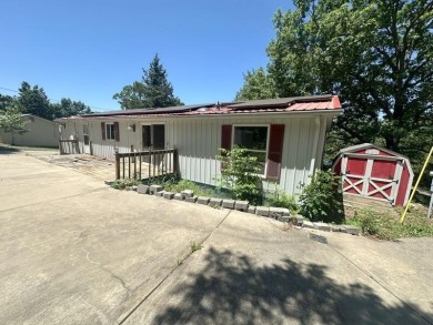 Lake Home Sale Pending in Branson, Missouri