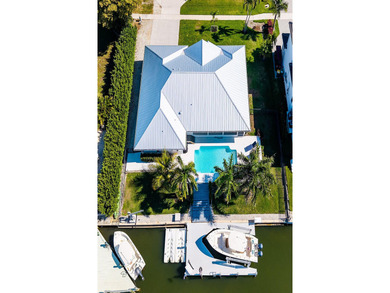 Welcome to your dream waterfront retreat! This beautifully - photo 32