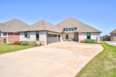(private lake, pond, creek) Home Sale Pending in Moore Oklahoma