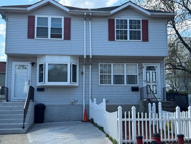 Well-Maintained home! Perfect for 1st time buyers. Nice-sized - photo 1