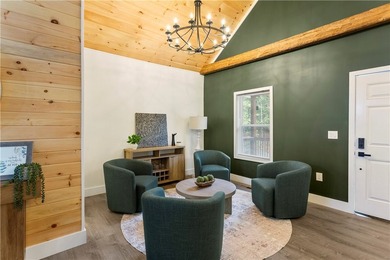 ****Fully furnished and move-in ready-just bring your - photo 6