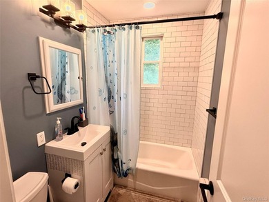 Fully Renovated 2 Bedroom Lower Unit Offering a Bright - photo 9