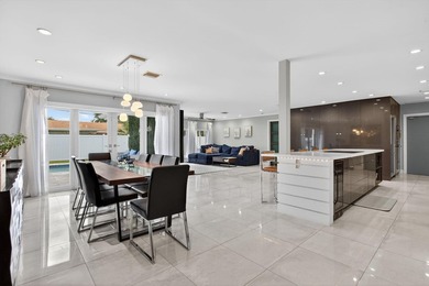 Sought after Coral Ridge Country Club Estates! Oversized 3 bed 3 - photo 5