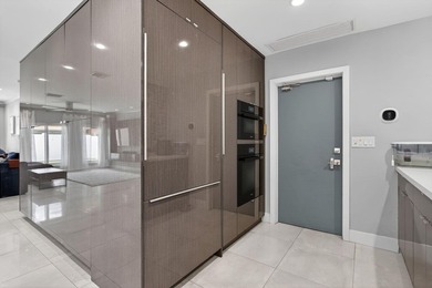 Sought after Coral Ridge Country Club Estates! Oversized 3 bed 3 - photo 10