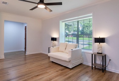 Welcome to this beautifully fully renovated, move-in-ready - photo 5