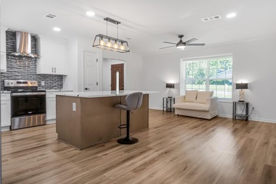 Welcome to this beautifully fully renovated, move-in-ready - photo 8