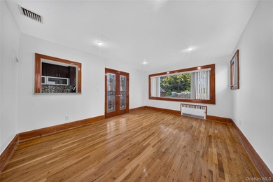 LAND! LAND!! LAND!!! Nestled in Great Neck on a very quiet block - photo 15
