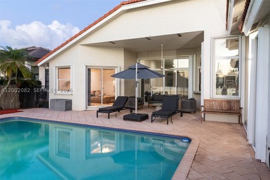 This is where privacy meets presence. A lakefront setting, a - photo 5