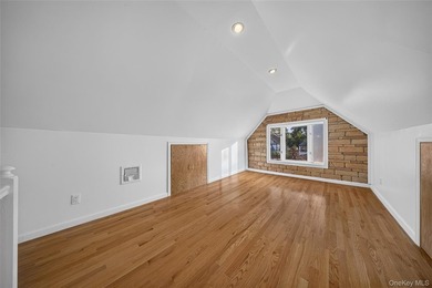 LAND! LAND!! LAND!!! Nestled in Great Neck on a very quiet block - photo 25