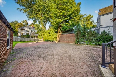 LAND! LAND!! LAND!!! Nestled in Great Neck on a very quiet block - photo 30